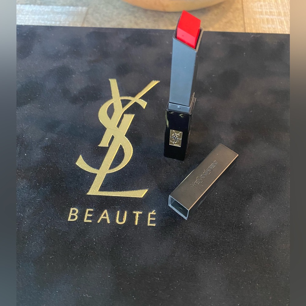 YSL-SLIM VELVET RADICAL MATTE LIPSTICK #306 Red Urge